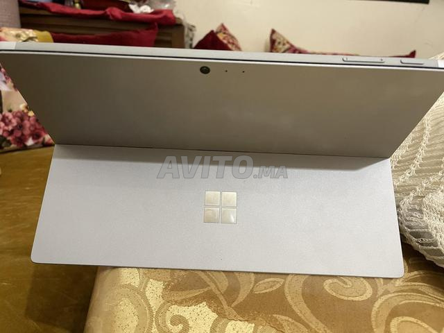 Surface Pro 6 - 2