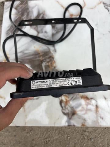 Projecteur LED 50W avec détecteur de mouvement - 2
