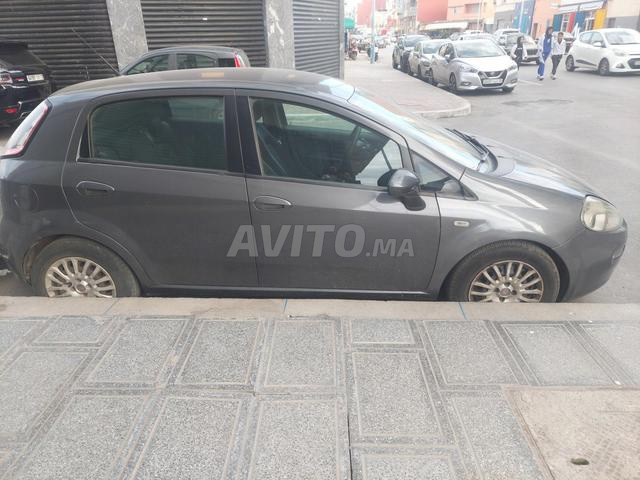 Fiat Punto Diesel Manuelle 2013 à Casablanca - 2
