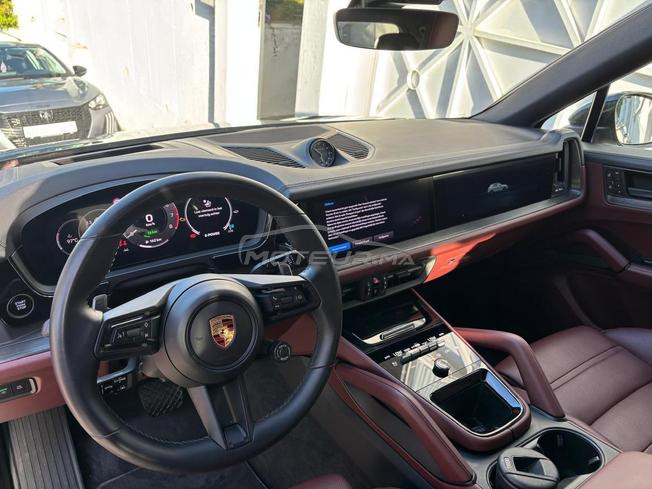 Porsche Cayenne Hybride Automatique 2024 à Tétouan