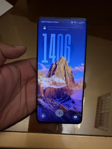 OPPO Reno11 5G – 12 جيجا رام / 256 جيجا