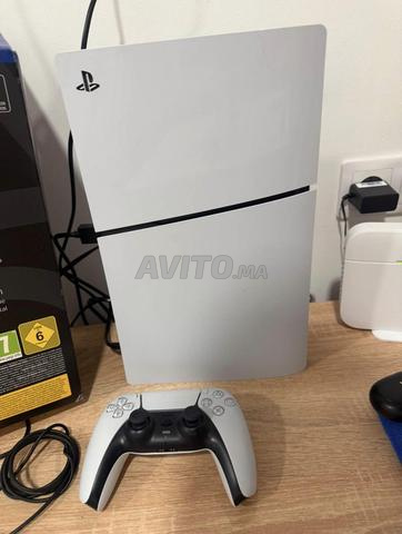 PlayStation 5 slim - 2
