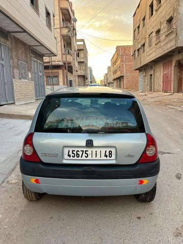 رينو كليو بنزين يدوية 2000 في تاوريرت - 2