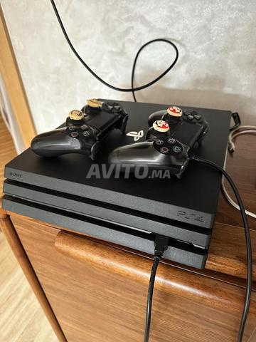 PS4 Pro clonage avec 2 manettes et 13 jeux - 2