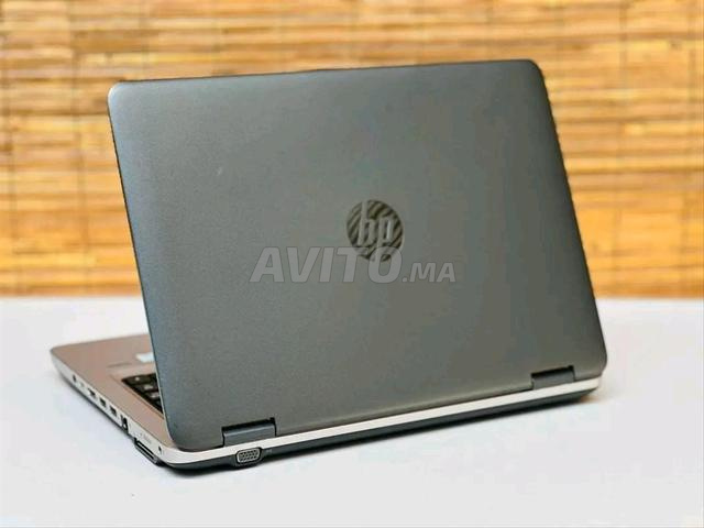 HP i7 6ème RAM 8 disque SSD batterie 5h port SIM