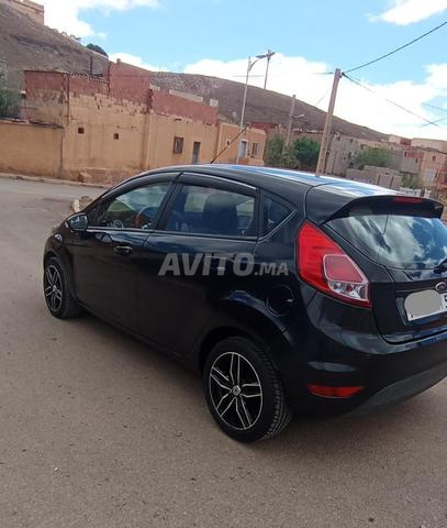 Ford Fiesta Diesel Manuelle 2016 à Oujda - 2