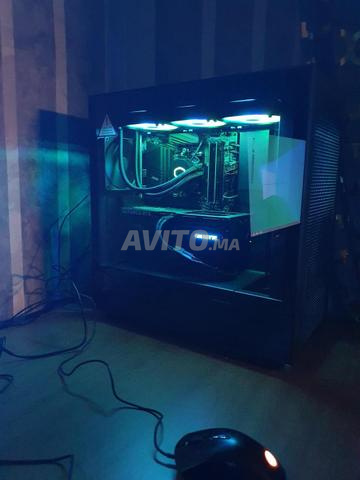 Setup gaming desktop et 3 moniteurs - 2