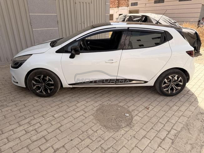 Renault clio 4 model 2020 (déjà location) 