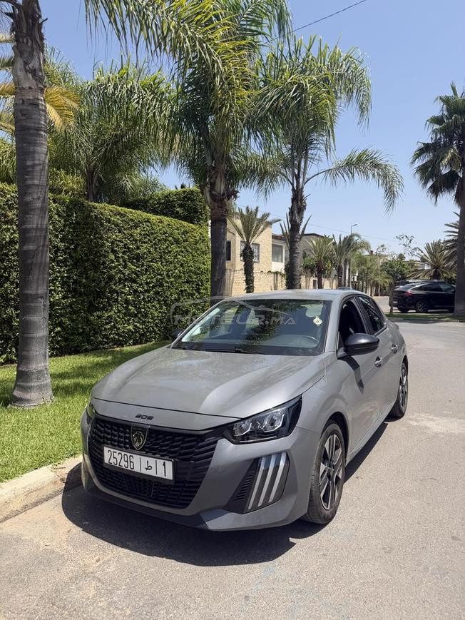 Peugeot 208 jamais accidentée gris nardo