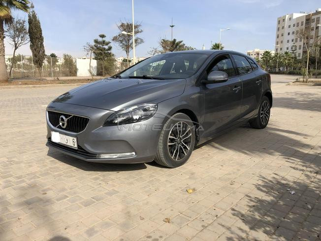 Volvo V40 Diesel Manuelle 2017 à Casablanca