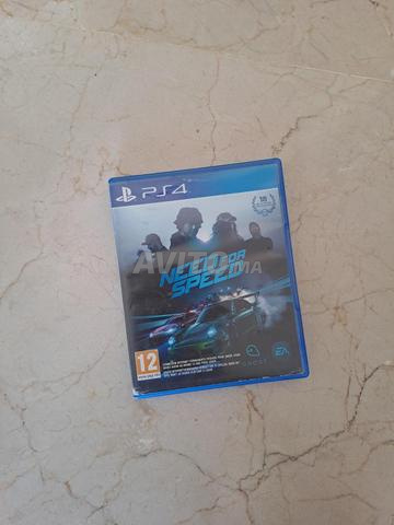 PS4 pro manette et disque need for speed - 2