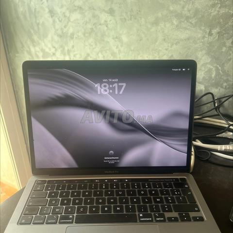 ماك بوك برو m1 مع تاتش بار - 2