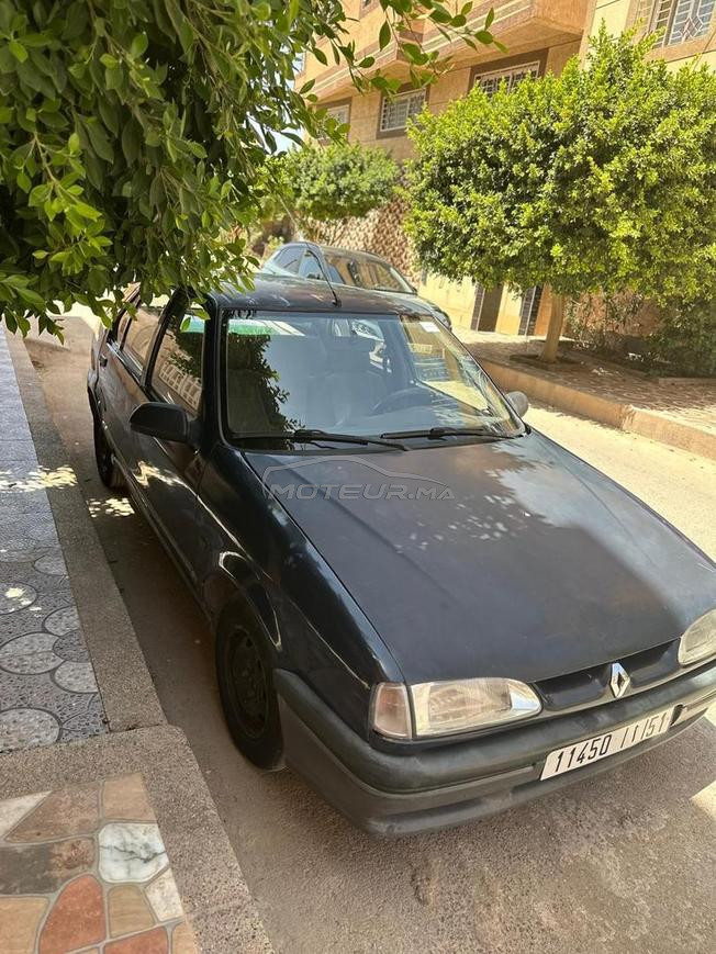Renault R19 Essence Manuelle 1995 à Oujda