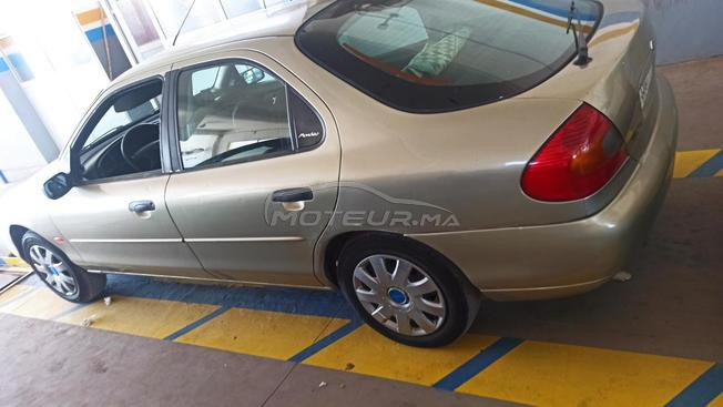 Ford Mondeo modèle 2000