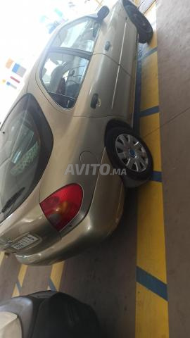 فورد مونديو موديل 2000 - 2