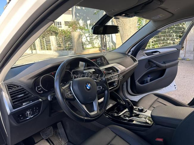 BMW x4 XDrive 20 D en excellent état 