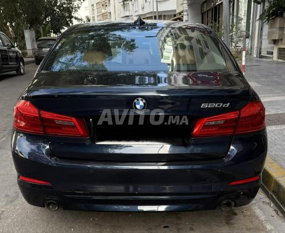 BMW الفئة الخامسة 520 سبورت بلس - 2