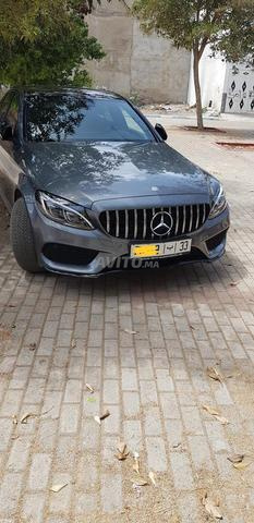 سيارة مرسيدس C220 جديدة تماماً، لم تستخدم من قبل، بحالة المصنع.
