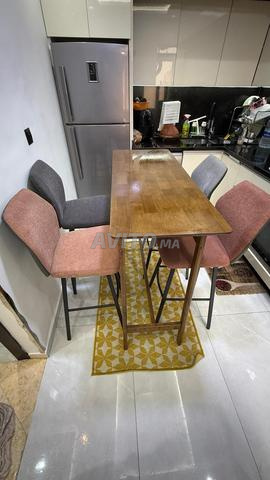 Table bar avec 4 chaises - 2