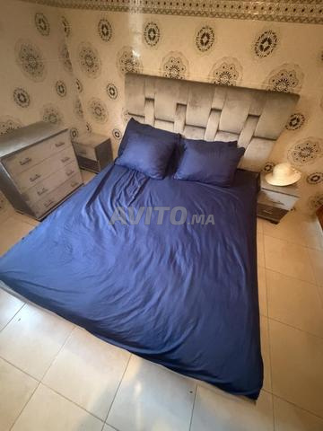 Lit double avec matelas médical presque neuf - 2
