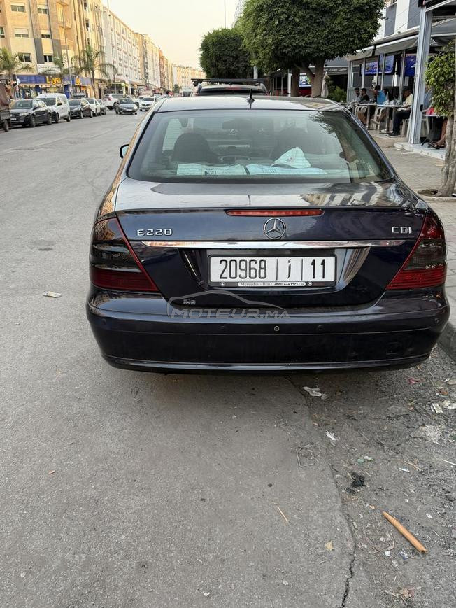 Mercedes E220 modèle 2007