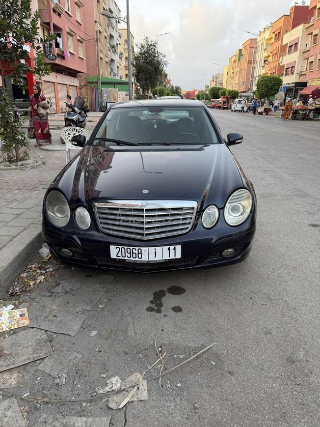 Mercedes E220 modèle 2007