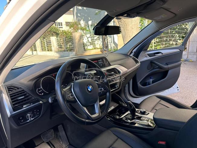 BMW x4 XDrive 20 D en excellent état 