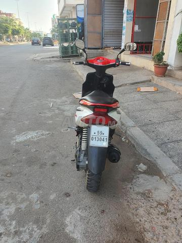 moto yamaha jog à vendre Kénitra