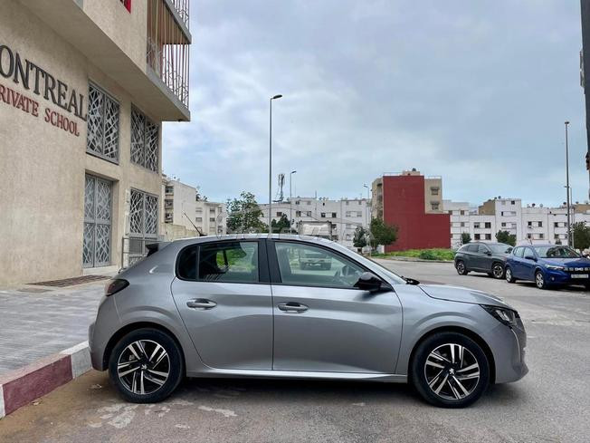 Peugeot 208 2023