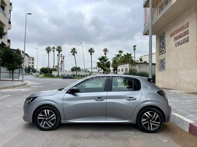 Peugeot 208 2023