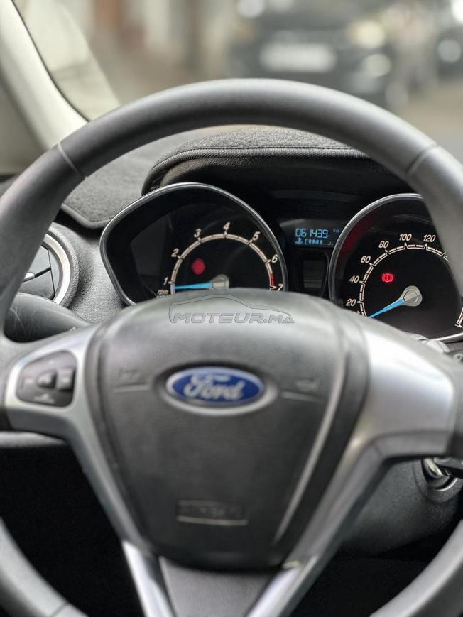 Ford fiesta essence tres bon etat