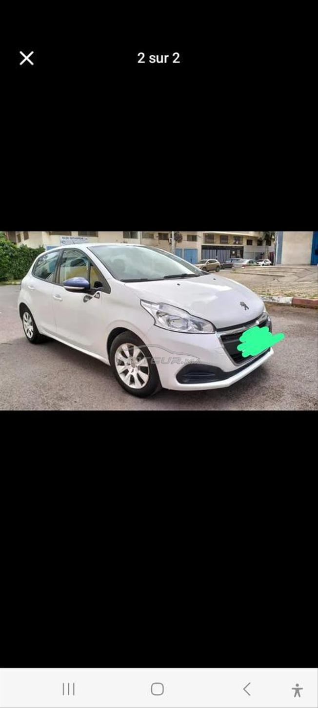 Peugeot 208 Diesel Manuelle 2017 à Meknès