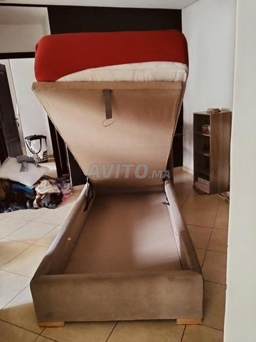 Lit avec matelas - 2