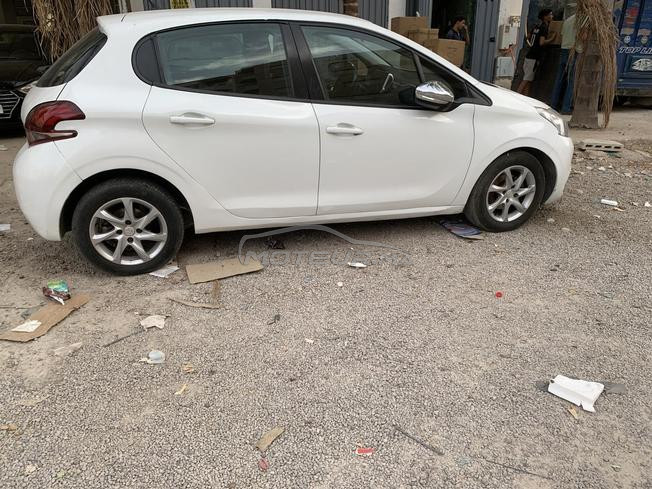 Peugeot 208 like