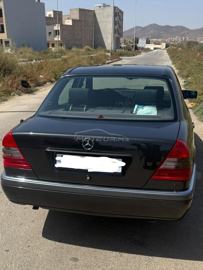 Mercedes c180 essence collection 
