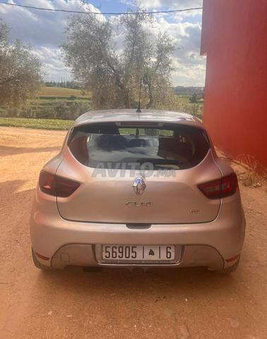 Renault Clio Diesel Manuelle 2015 à Meknès gt line - 2