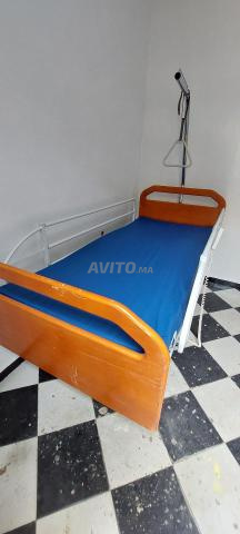 Lit médical électrique