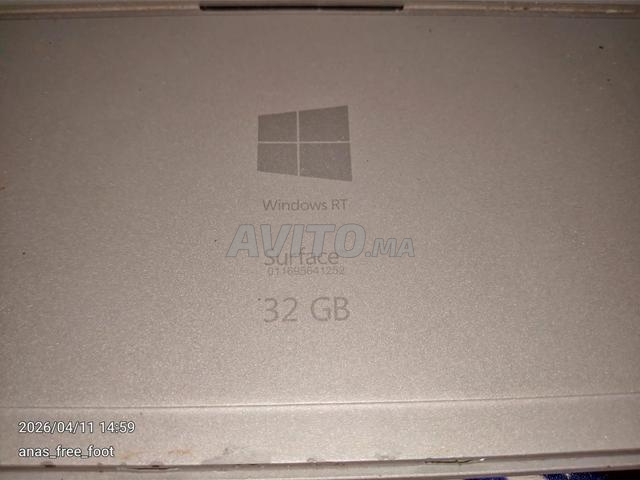 Tablette Microsoft Surface RT 32Go Chargeur - 2