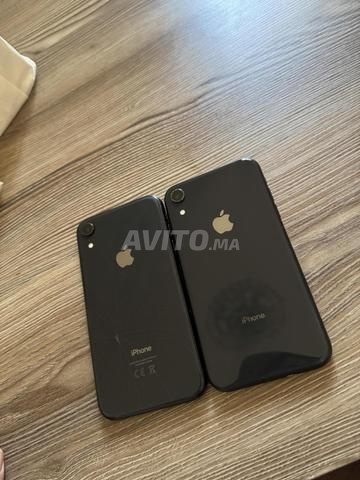 2 iPhone Xr 64GB bypass réseau état 88