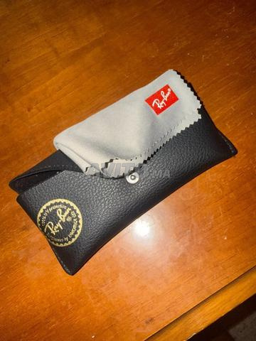 Rayban Aviator Max encore neuf acheté au Canada. 0767859358 - 2