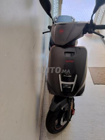 Une moto neuve à vendre - 2