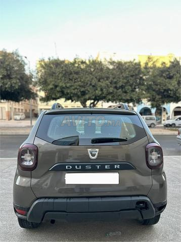Dacia duster 2020 première main - 2