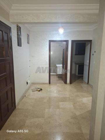 شقة للكراء بحي 2 مارس بمساحة 80 متر مربع بالدار البيضاء