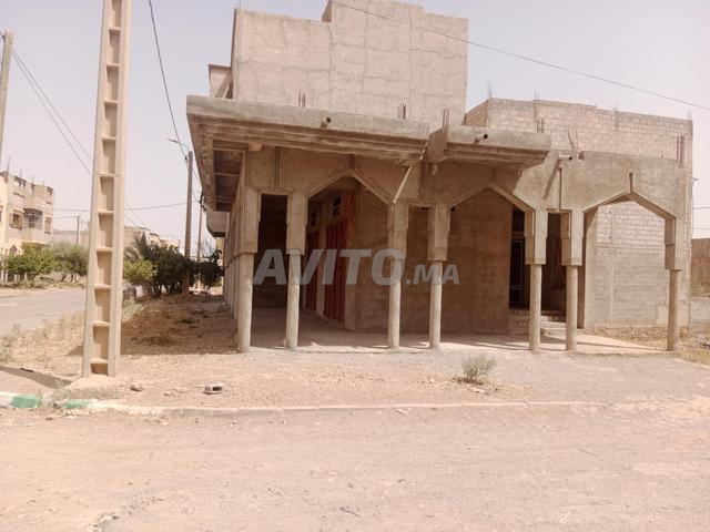محل تجاري 120 متر مربع + طابقين - 2