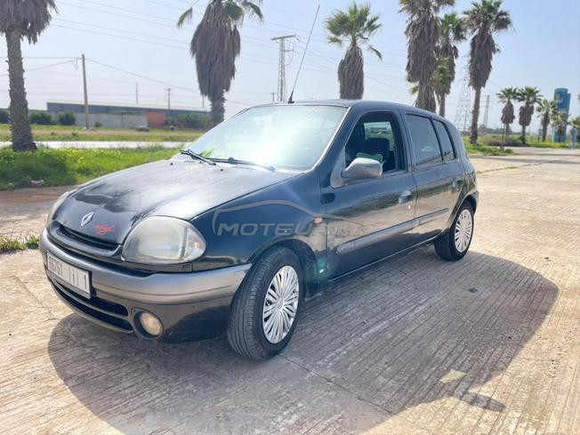 Renault Clio Diesel Manuelle 2000 à Casablanca