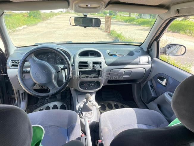 Renault Clio Diesel Manuelle 2000 à Casablanca