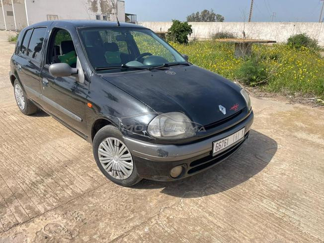Renault Clio Diesel Manuelle 2000 à Casablanca