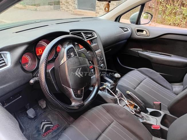 Voiture en bon état, carte grise