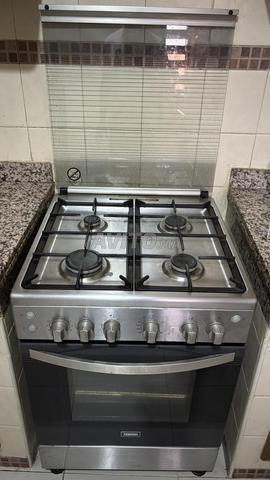 موقد ZANUSSI 4 شعلات وفرن