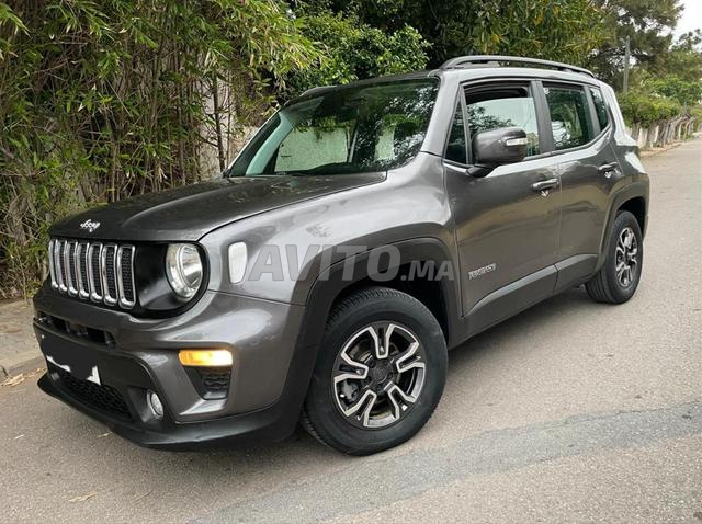 Jeep Renegade automatique en excellent état - 2